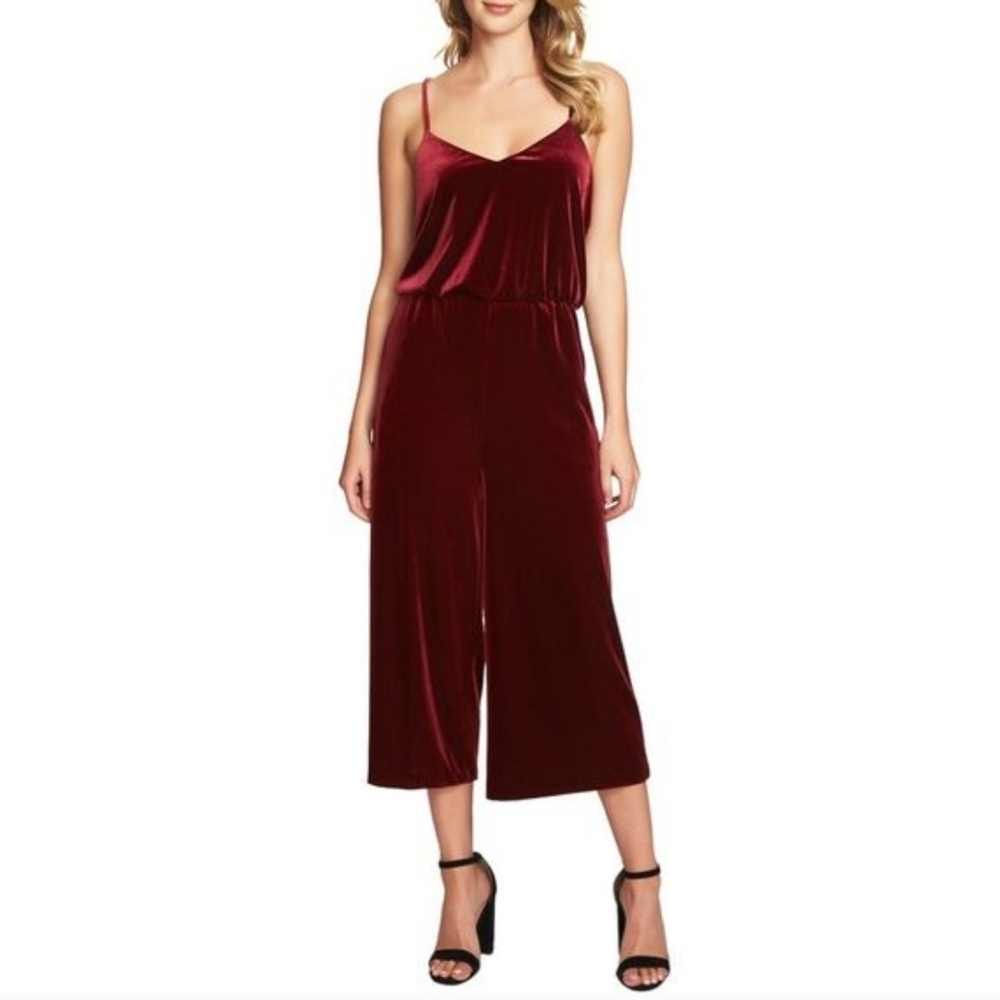 NEW! 1. STATE V-Neck Burgandy Velvet Racerback One-Piece Romper Jumpsuit Small.